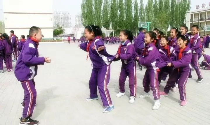 球场后